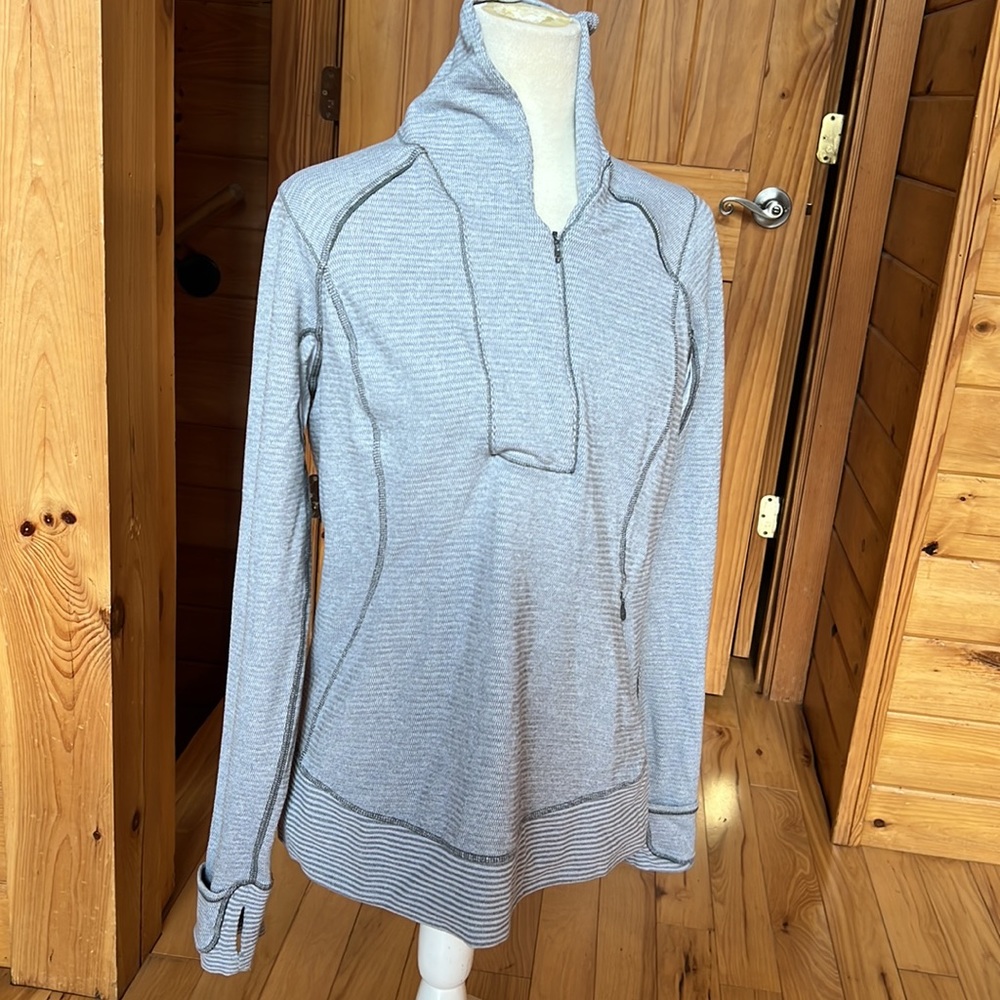 Lululemon 1/4 zip top